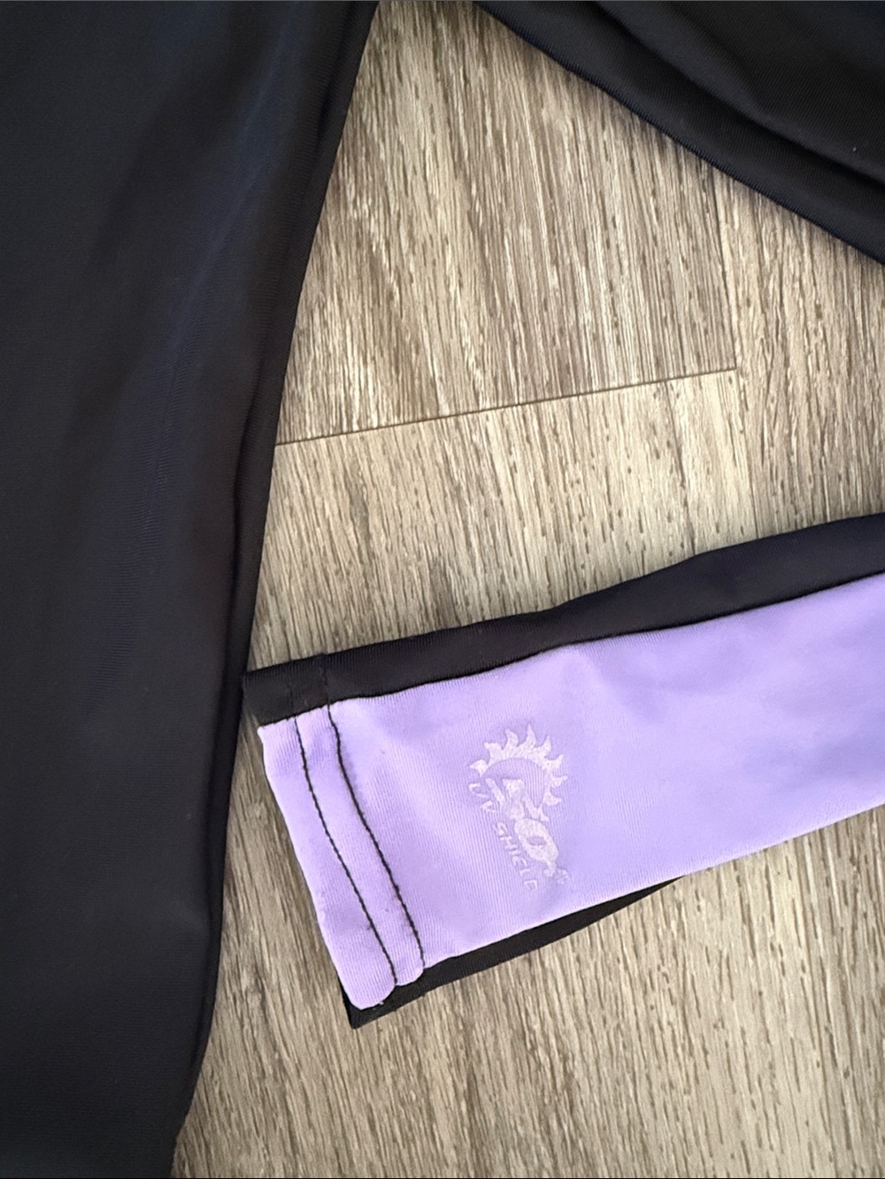 Neo Sport Polyester Wet Suit Size Small SPF 50 Black and Lavender Front-Zip - Picture 4 of 5